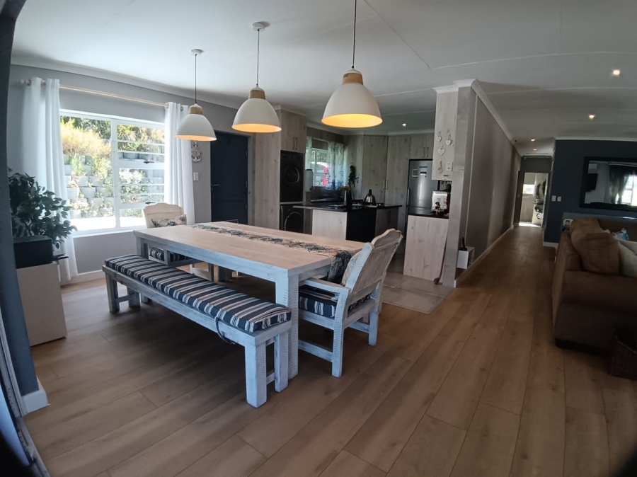 To Let 3 Bedroom Property for Rent in Cola Beach Western Cape